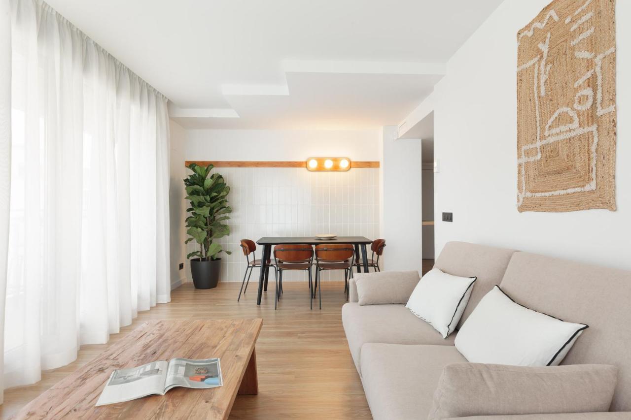 Port Forum Apartments By Olala Homes Sant Adria de Besos Luaran gambar
